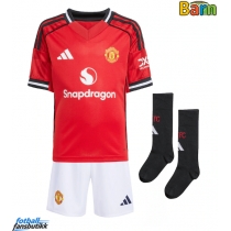 Manchester United Lisandro Martinez #6 Hjemmedraktsett Barn 2025-26 Kortermet (+ Korte bukser)